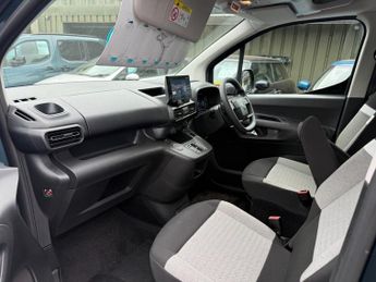 CITROEN E-BERLINGO 52kWh PLUS M MPV 5dr Electric Auto (7.4kW Charger) (136 ps)