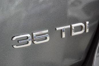 AUDI A4 AVANT 2.0 TDI 35 S line Estate 5dr Diesel S Tronic Euro 6 (s/s) (163 p