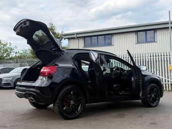 MERCEDES-BENZ GLA 1.6 GLA180 Urban Edition SUV 5dr Petrol 7G-DCT Euro 6 (s/s) (122