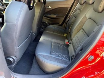 NISSAN JUKE 1.0 DIG-T Tekna+ SUV 5dr Petrol DCT Auto