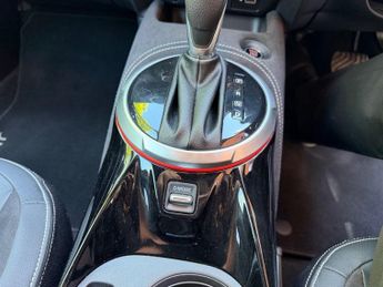 NISSAN JUKE 1.0 DIG-T Tekna+ SUV 5dr Petrol DCT Auto