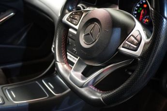 MERCEDES-BENZ GLA Mercedes-Benz GLA 2.1 GLA220d AMG Line (Premium Plus) SUV 5dr Di