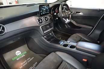 MERCEDES-BENZ GLA Mercedes-Benz GLA 2.1 GLA220d AMG Line (Premium Plus) SUV 5dr Di