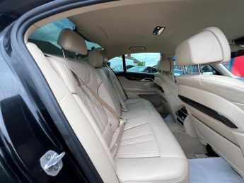 BMW 7 SERIES 3.0 730d Auto Euro 6 (s/s) 4dr