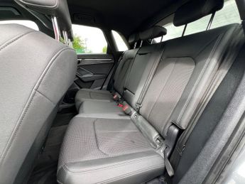 AUDI Q3 2.0 TDI 35 S line S Tronic Euro 6 (s/s) 5dr