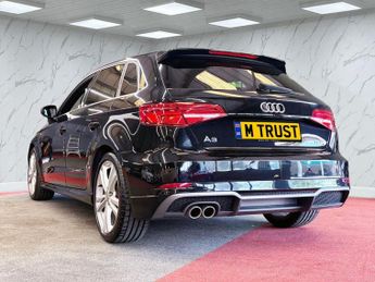 AUDI A3 1.5 TFSI CoD 35 S line Sportback 5dr Petrol S Tronic Euro 6 (s/s