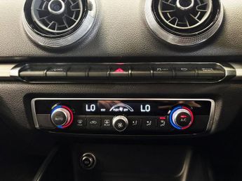 AUDI A3 1.5 TFSI CoD 35 S line Sportback 5dr Petrol S Tronic Euro 6 (s/s