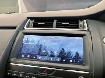 JAGUAR E-PACE 2.0 D180 R-Dynamic SUV 5dr Diesel Auto AWD Euro 6 (s/s) (180 ps)