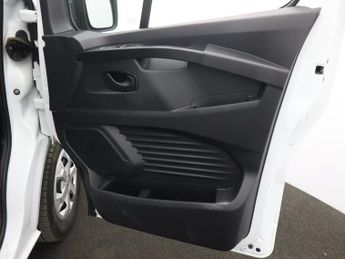 RENAULT TRAFIC 2.0 dCi Blue LL30 Business Panel Van 5dr Diesel Manual L2 H1 Eur