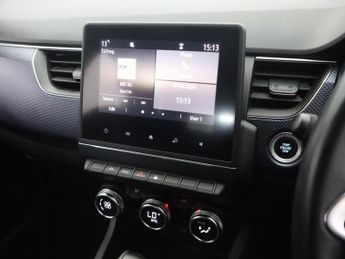 RENAULT ARKANA 1.6 E-TECH Iconic SUV 5dr Petrol Hybrid Auto 2WD Euro 6 (s/s) (1