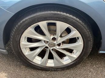 VAUXHALL ASTRA 1.4i Turbo Design Hatchback 5dr Petrol Manual Euro 6 (125 ps)