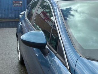 VAUXHALL ASTRA 1.4i Turbo Design Hatchback 5dr Petrol Manual Euro 6 (125 ps)