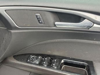 FORD MONDEO 2.0 TDCi Titanium Estate 5dr Diesel Powershift Euro 6 (s/s) (150