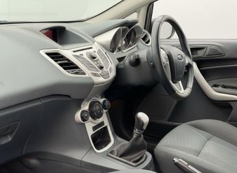 FORD FIESTA 1.25 Zetec Hatchback 5dr Petrol Manual (133 g/km, 81 bhp)