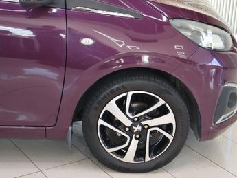 PEUGEOT 108 1.2 PureTech Allure Hatchback 5dr Petrol Manual Euro 6 (82 ps)