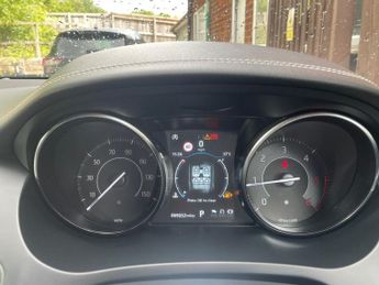 JAGUAR E-PACE 2.0 D180 R-Dynamic SE SUV 5dr Diesel Auto AWD