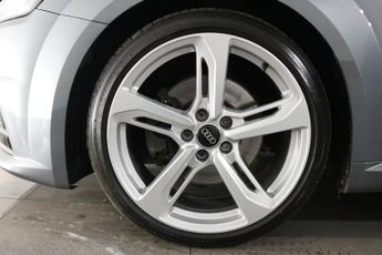 AUDI TT 2.0 TDI Black Edition Coupe 3dr Diesel S Tronic quattro Euro 6 (