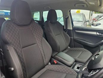 SKODA KAROQ AUTOMATIC 1.5 TSI ACT SE SUV 5dr Petrol DSG Euro 6 (s/s) (150 ps