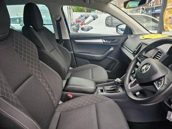 SKODA KAROQ AUTOMATIC 1.5 TSI ACT SE SUV 5dr Petrol DSG Euro 6 (s/s) (150 ps