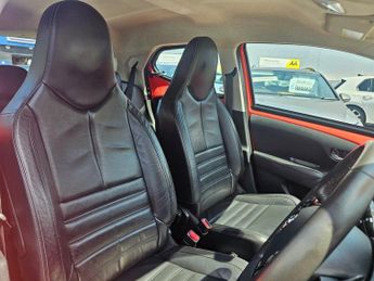 TOYOTA AYGO AUTOMATIC 1.0 VVT-i x-cite Hatchback 5dr Petrol x-shift Euro 5 E