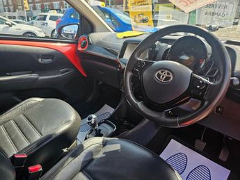 TOYOTA AYGO AUTOMATIC 1.0 VVT-i x-cite Hatchback 5dr Petrol x-shift Euro 5 E