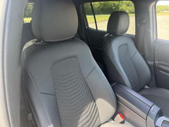 MERCEDES-BENZ GLB 1.3 GLB200 MHEV Sport (Executive) SUV 5dr Petrol Hybrid 7G-DCT E