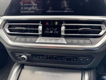 BMW 4 SERIES COUPE 2.0 420i M Sport Coupe TECH/PRO PACK Petrol Auto Euro 6 (s/s) (1
