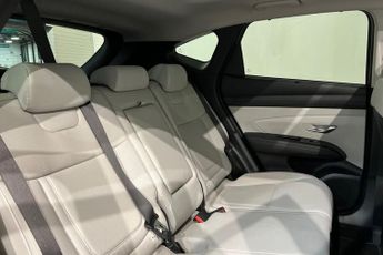 HYUNDAI TUCSON 1.6 T-GDi Ultimate SUV 5dr Petrol Hybrid Auto Euro 6 (s/s) (215 