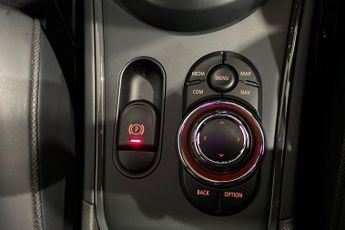 MINI COUNTRYMAN 1.5 Cooper Exclusive SUV 5dr Petrol Steptronic Euro 6 (s/s) (136