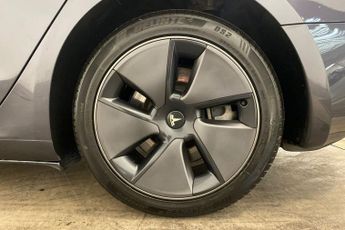 TESLA Model 3 (Dual Motor) Long Range Saloon 4dr Electric Auto 4WDE (346 ps) P
