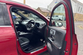 MERCEDES-BENZ EQA EQA 300 66.5kWh AMG Line (Premium) SUV 5dr Electric Auto 4MATIC 
