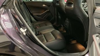 MERCEDES-BENZ CLA 2.1 CLA220 CDI AMG Sport Coupe 4dr Diesel 7G-DCT Euro 6 (s/s) (1