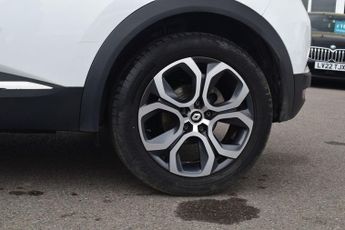 RENAULT CAPTUR 1.6 E-TECH techno SUV 5dr Petrol Hybrid Auto Euro 6 (s/s) (145 p