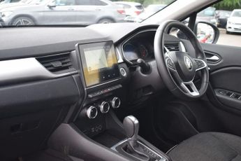RENAULT CAPTUR 1.6 E-TECH techno SUV 5dr Petrol Hybrid Auto Euro 6 (s/s) (145 p