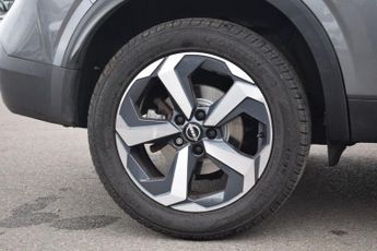NISSAN QASHQAI 1.3 DIG-T MHEV N-Connecta SUV 5dr Petrol Hybrid XTRON Euro 6 (s/