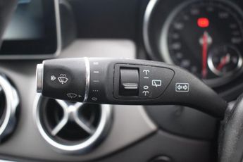 MERCEDES-BENZ GLA 1.6 GLA180 Urban Edition SUV 5dr Petrol 7G-DCT Euro 6 (s/s) (122