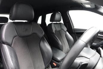 AUDI Q5 2.0 TFSI 45 Black Edition SUV 5dr Petrol S Tronic quattro Euro 6