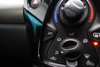 CITROEN C1 1.0 VTi Flair Airscape 5dr Petrol ETG5 Euro 6 (Euro 6) (68 ps)
