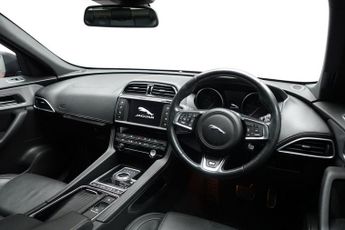 JAGUAR F-PACE 2.0 P250i R-Sport SUV 5dr Petrol Auto AWD Euro 6 (s/s) (250 ps)