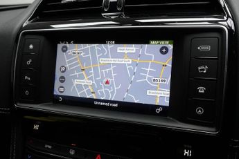 JAGUAR F-PACE 2.0 P250i R-Sport SUV 5dr Petrol Auto AWD Euro 6 (s/s) (250 ps)