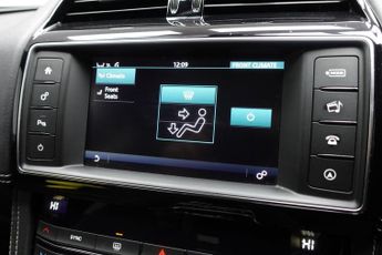 JAGUAR F-PACE 2.0 P250i R-Sport SUV 5dr Petrol Auto AWD Euro 6 (s/s) (250 ps)