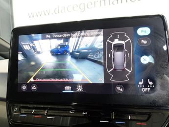 VOLKSWAGEN ID.3 Pro Performance 58kWh Family Hatchback 5dr Electric Auto (204 ps