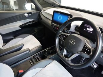 VOLKSWAGEN ID.3 Pro Performance 58kWh Family Hatchback 5dr Electric Auto (204 ps