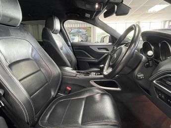 JAGUAR F-PACE 2.0 D165 R-Sport SUV 5dr Diesel Manual Euro 6 (s/s) (163 ps)