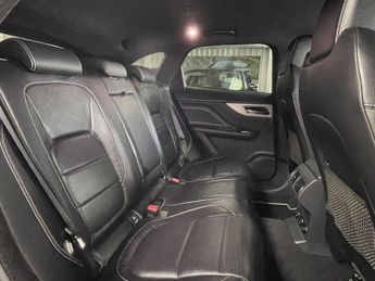 JAGUAR F-PACE 2.0 D165 R-Sport SUV 5dr Diesel Manual Euro 6 (s/s) (163 ps)