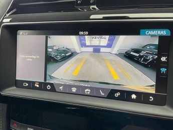 JAGUAR F-PACE 2.0 D165 R-Sport SUV 5dr Diesel Manual Euro 6 (s/s) (163 ps)