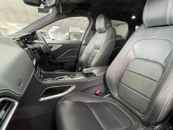 JAGUAR F-PACE 2.0 D180 R-Sport SUV 5dr Diesel Auto AWD Euro 6 (s/s) (180 ps)