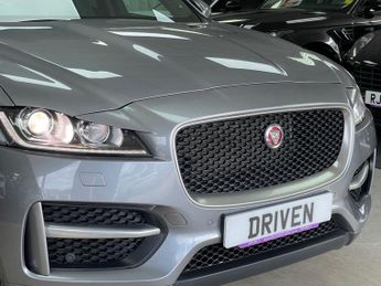 JAGUAR F-PACE 2.0 D180 R-Sport SUV 5dr Diesel Auto AWD Euro 6 (s/s) (180 ps)