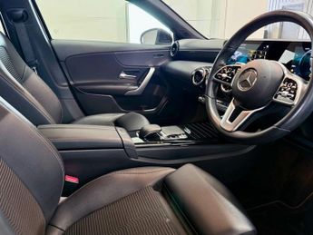 MERCEDES-BENZ A-CLASS 1.5 A180d Sport (Executive) Hatchback 5dr Diesel 7G-DCT Euro 6 (