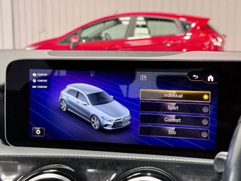 MERCEDES-BENZ A-CLASS 1.5 A180d Sport (Executive) Hatchback 5dr Diesel 7G-DCT Euro 6 (